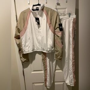 NWT Under Armour Icon Crinkle track suit size XL